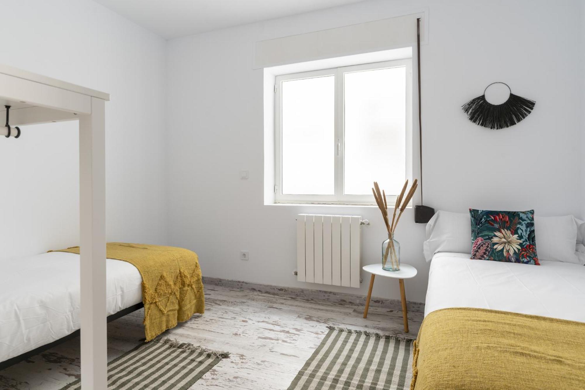 Apartamento De 4 Habitaciones En El Centro سانتاندر المظهر الخارجي الصورة